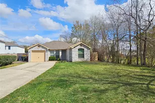 500 Birch Cluster Ct, Conroe, TX 77301 - Photo 2