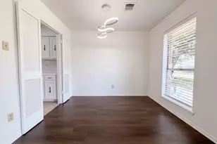 6910 Vialinda Dr, Houston, TX 77083 - Photo 6