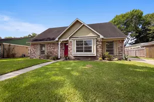 6910 Vialinda Dr, Houston, TX 77083 - Photo 14