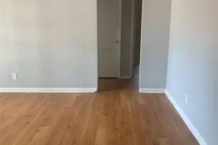 5818 Westover St, Houston, TX 77033 - Photo 10