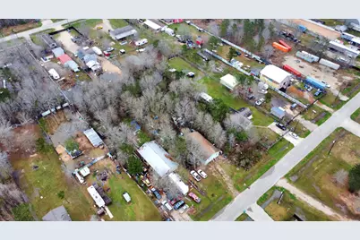 1040 County Road 5007, Cleveland, TX 77327 - Photo 36