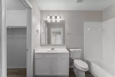 128 Green Isle Avenue, Dickinson, TX 77539 - Photo 14
