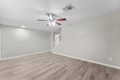 128 Green Isle Avenue, Dickinson, TX 77539 - Photo 8