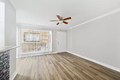 201 Emerson Street #16, Houston, TX 77006 - Photo 2