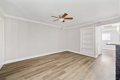 201 Emerson Street #16, Houston, TX 77006 - Photo 6