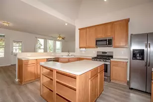 876 Schooner Cove Ln, League City, TX 77573 - Photo 10
