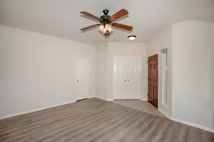 876 Schooner Cove Ln, League City, TX 77573 - Photo 4