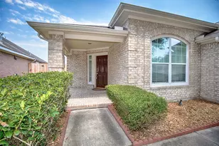 876 Schooner Cove Ln, League City, TX 77573 - Photo 2