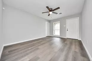 4114 Fairgreen Ln, Houston, TX 77047 - Photo 12