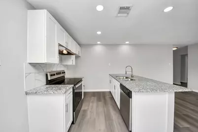 4114 Fairgreen Lane, Houston, TX 77047 - Photo 18