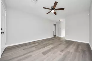 4114 Fairgreen Ln, Houston, TX 77047 - Photo 10