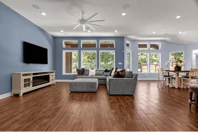 13235 Westmont Heights Lane, Houston, TX 77044 - Photo 12