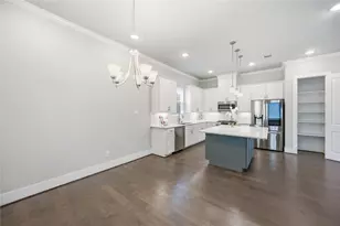420 W 28th St, Houston, TX 77008 - Photo 24