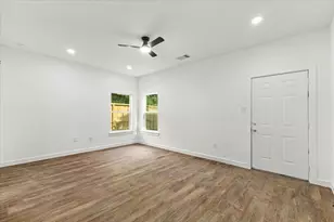 5106 Pershing A B St, Houston, TX 77033 - Photo 8