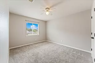 11919 Helene Ct, Pinehurst, TX 77362 - Photo 16