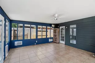 5127 Chase Park Cir, Bacliff, TX 77518 - Photo 10
