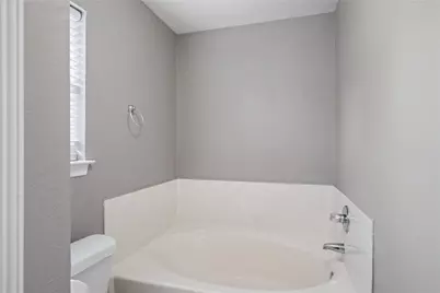 5127 Chase Park Circle, Bacliff, TX 77518 - Photo 14