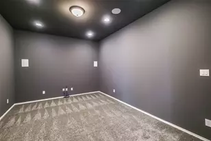 1830 Iron Lake Ln, Richmond, TX 77469 - Photo 10