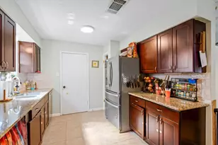 4905 Woodway Ave, Rosenberg, TX 77471 - Photo 8