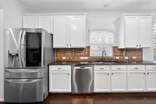 11 Sheephorn Ct, Magnolia, TX 77354 - Photo 8