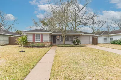 4615 Braeburn Drive, Bellaire, TX 77401 - Photo 1