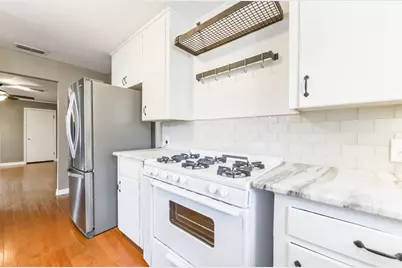 4615 Braeburn Drive, Bellaire, TX 77401 - Photo 10