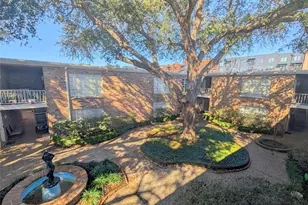 2101 Fountain View Dr, Houston, TX 77057 - Photo 20