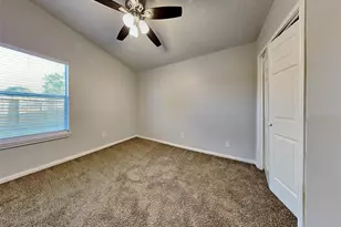 4631 Croker Ridge Rd, Houston, TX 77053 - Photo 16
