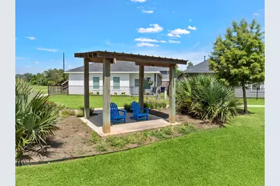 110 Water Grass Trail, Clute, TX 77531 - Photo 28