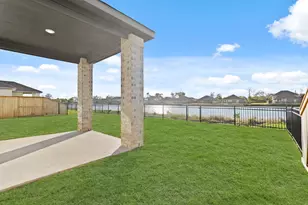 110 Water Grass Trl, Clute, TX 77531 - Photo 22