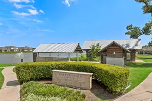 110 Water Grass Trl, Clute, TX 77531 - Photo 34