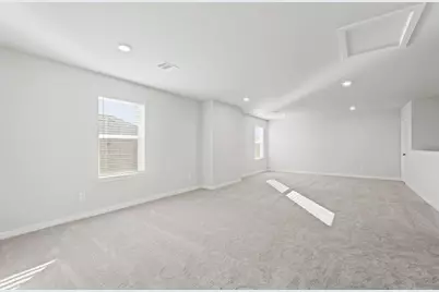 110 Water Grass Trail, Clute, TX 77531 - Photo 14