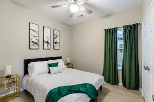 4661 Clover St, Houston, TX 77051 - Photo 10