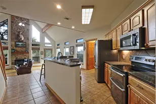 601 Echo Dr, Spicewood, TX 78669 - Photo 14