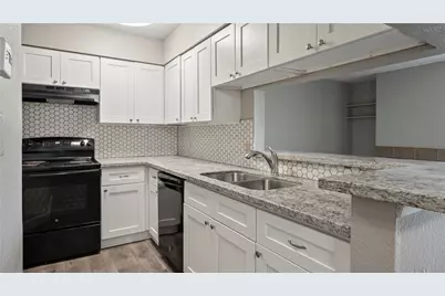 2501 Gulf Freeway, Dickinson, TX 77539 - Photo 8