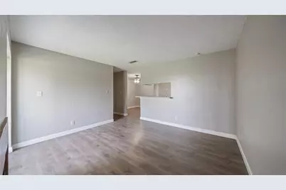 2501 Gulf Freeway, Dickinson, TX 77539 - Photo 2