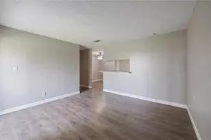2501 Gulf Freeway, Dickinson, TX 77539 - Photo 2