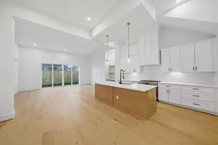 1326 Lawrence St, Houston, TX 77008 - Photo 18