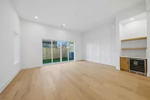 1326 Lawrence St, Houston, TX 77008 - Photo 4