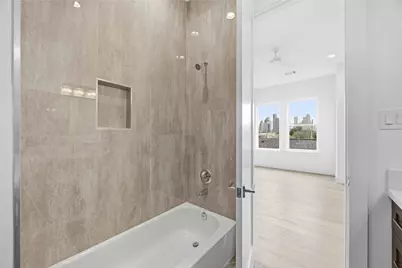 1110 Peden Street #B, Houston, TX 77006 - Photo 10