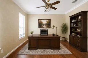 2010 Claire Ct, Sugar Land, TX 77478 - Photo 10
