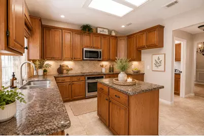 2010 Claire Court, Sugar Land, TX 77478 - Photo 16