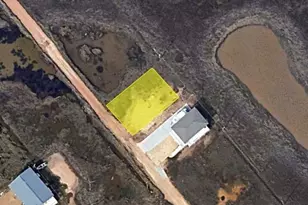 334 Seacoast Dr, Freeport, TX 77541 - Photo 1