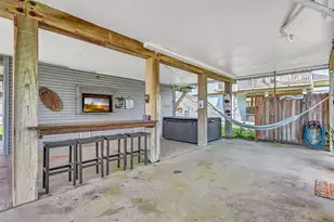 21600 Zachary Dr, Galveston, TX 77554 - Photo 32