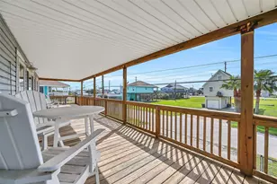 21600 Zachary Dr, Galveston, TX 77554 - Photo 2