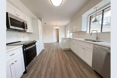 1207 Manor Court, Richmond, TX 77406 - Photo 2