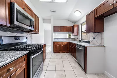 11014 Landsbury Court, Houston, TX 77099 - Photo 12