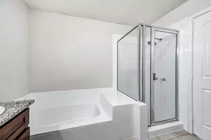 11014 Landsbury Ct, Houston, TX 77099 - Photo 22