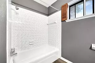 1712 Redwood Cir, Alvin, TX 77511 - Photo 20