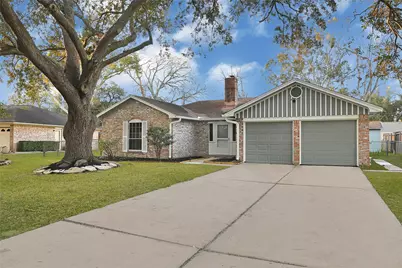 1712 Redwood Cir, Alvin, TX 77511 - Photo 2